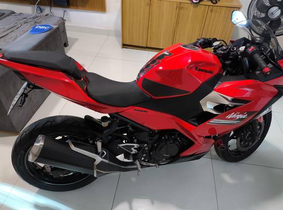 KAWASAKI NINJA 400 